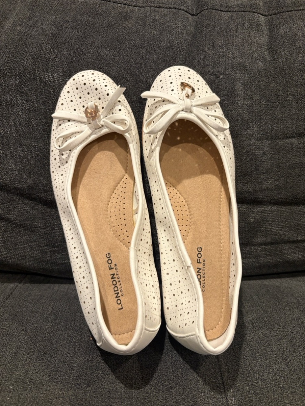London Fog White Perforated Ballet Flats with Bow Accent size 8 - Picture 7 of 9